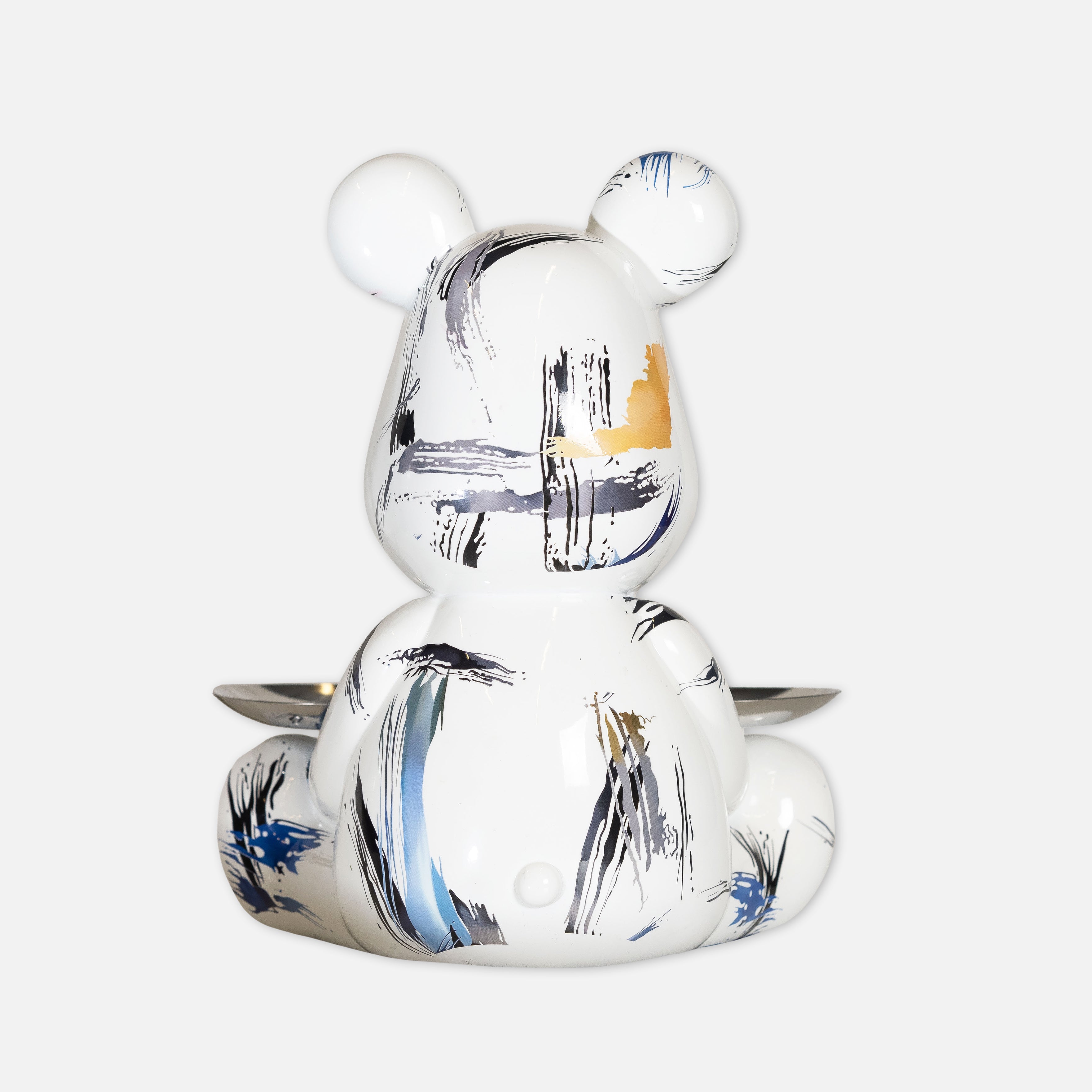 Lounge — Bear Sculpture